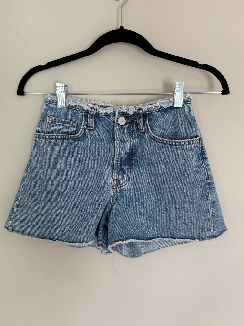 Les Coyotes de Paris Cutoff Waistband Light Wash Denim Shorts Sz 24 Button
Fly